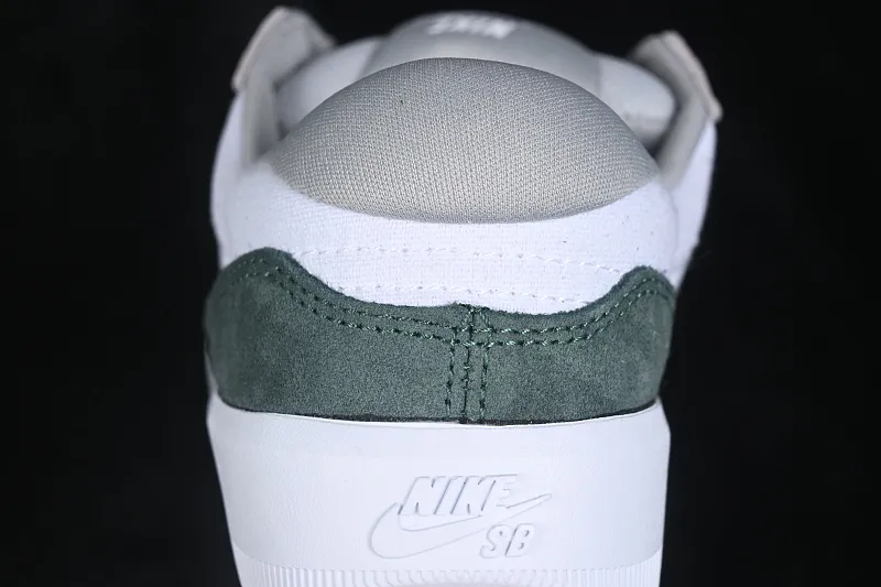 All categories Nk SB Dunk series Nk Force 58 simplified skateboard shoes Nike SB Force 58 Nike simplified retro skateboard shoes DV5477-105
